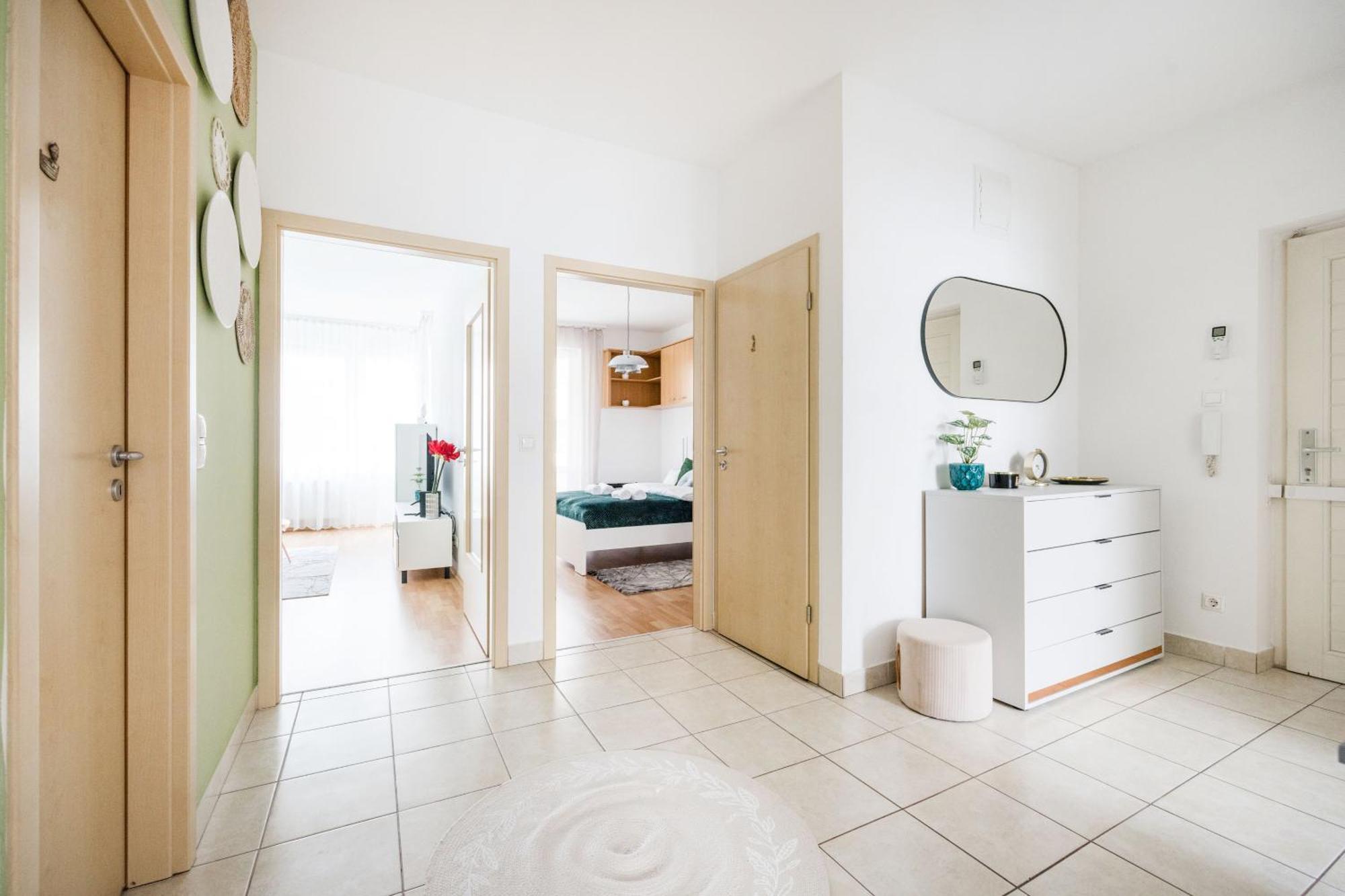 Modern Two-Bedroom Apartment With Free Parking Budapest Extérieur photo